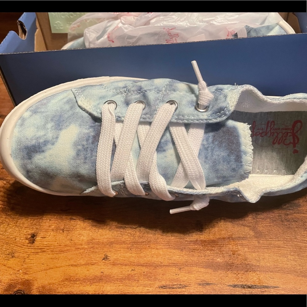 Jelly pop tennis shoes